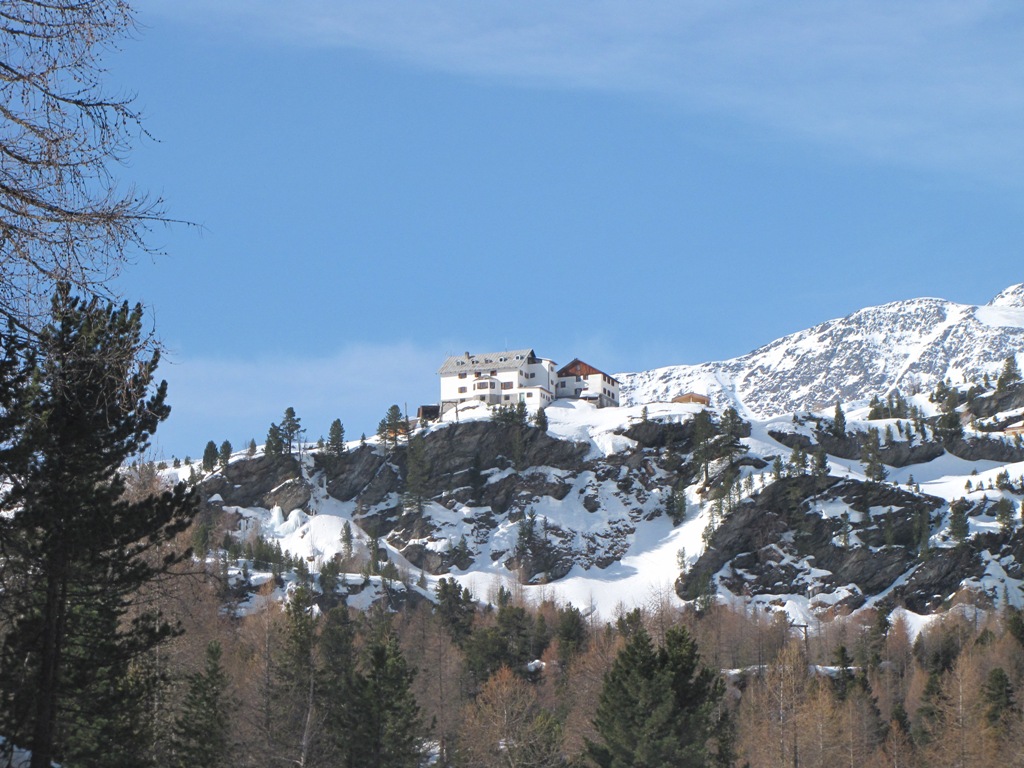 Rifugi e Bivacchi d''Italia.......